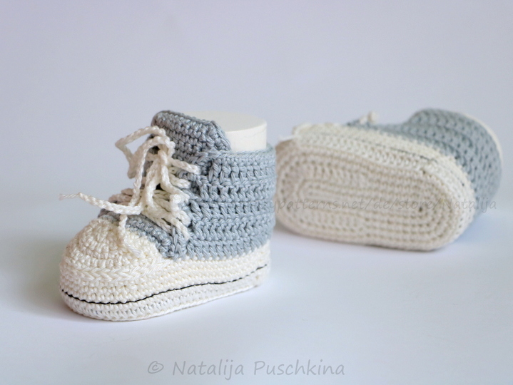 Häkelanleitung für Baby Schuhe in 3 Größen (0-12 Monaten)