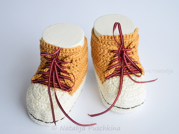 Häkelanleitung für Baby Schuhe in 3 Größen (0-12 Monaten)