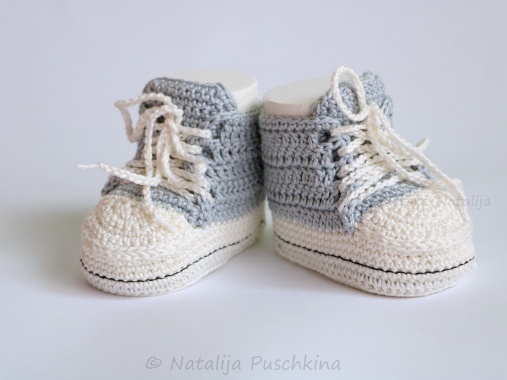 Häkelanleitung für Baby Schuhe in 3 Größen (0-12 Monaten)