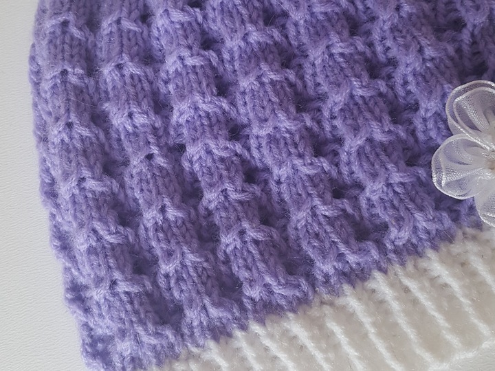 Strickanleitung Baby-Mütze, Babymütze mit Ajourmuster, ca. 3 - 8 Monate