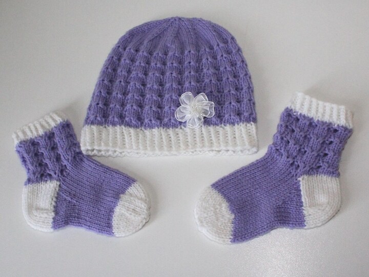 Strickanleitung Baby-Set, Baby-Söckchen und Babymütze, Ajour, ca. 3 - 8 Monate