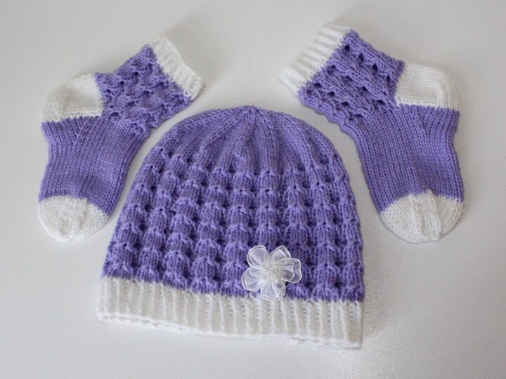 Strickanleitung Baby-Set, Baby-Söckchen und Babymütze, Ajour, ca. 3 - 8 Monate