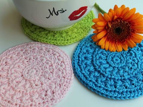 "eine runde Sache" gehäkelte Untersetzer