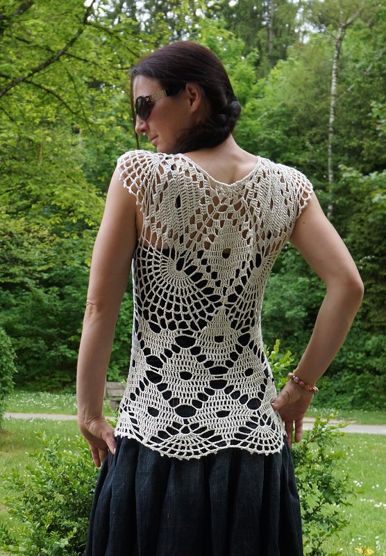 sommerliches Top mit Rautenmuster in Größe 34/36 - Bild 2