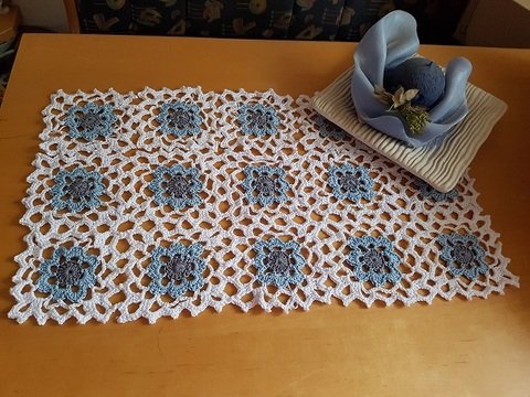 Granny Tischdecke/Tischläufer