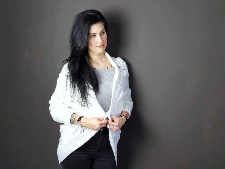 77 Strickanleitung Seelenwärmer Jacke Lochmuster Viola