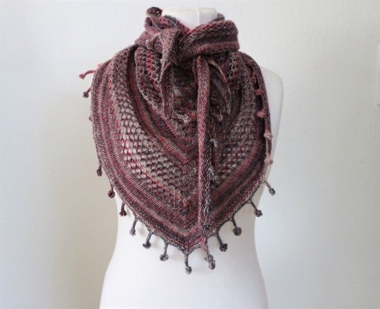 Knitting pattern shawl "Fringes"