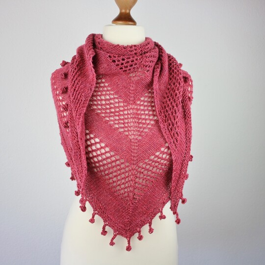 Strickanleitung Dreieckstuch Fringes mit Lochmuster Anfängerfreundlich