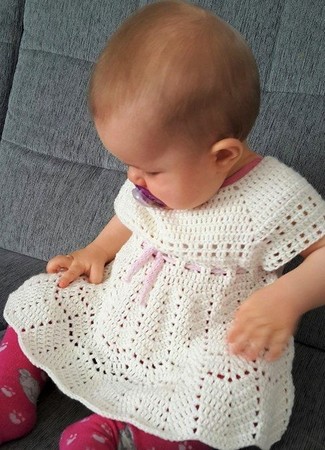 Taufkleid Baby Mädchen handgemacht mit Stickerei Gr 74 