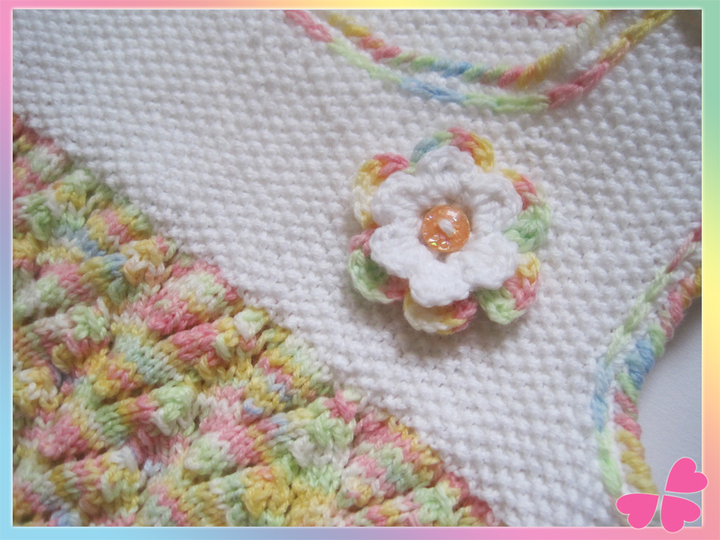 Strickanleitung: Kleidchen mit Häkelblume (4 Größen: 1 bis 7 Jahre)