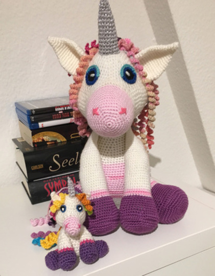 Cotton´s Zauberwelt: "Cotton - das Einhorn 2.0" + alte Anleitung Cotton - das Einhorn Maxiversion