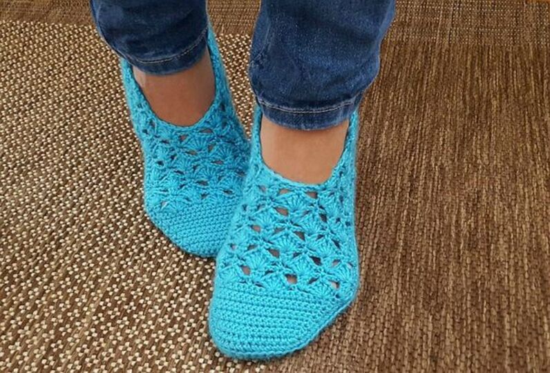 Crochet Pattern home shoes (US 5 / 7 / 9 / 11; UK 3 / 5 / 7 / 9)
