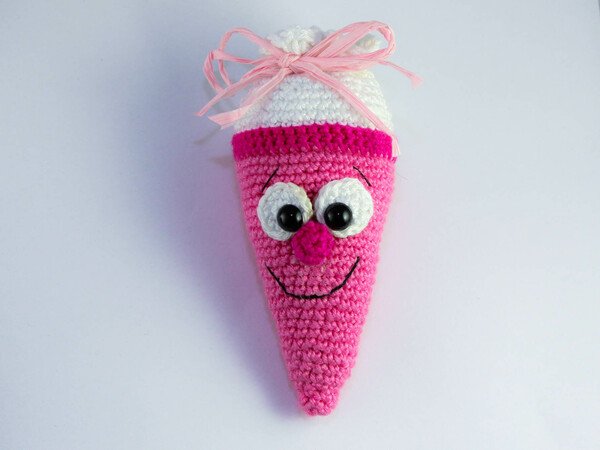 Funny School Cones - crochet pattern