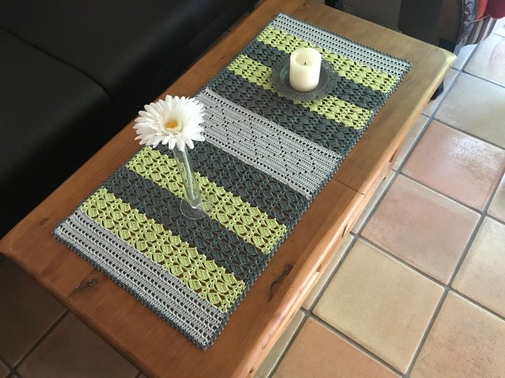 Häkeln / Tischläufer Diamond