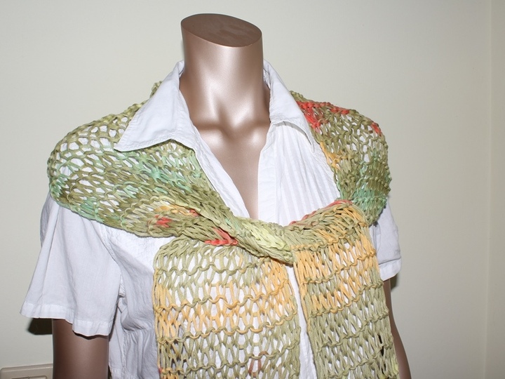 Strickanleitung luftiger Netzschal aus ca. 80 g Bändchengarn für Anfänger