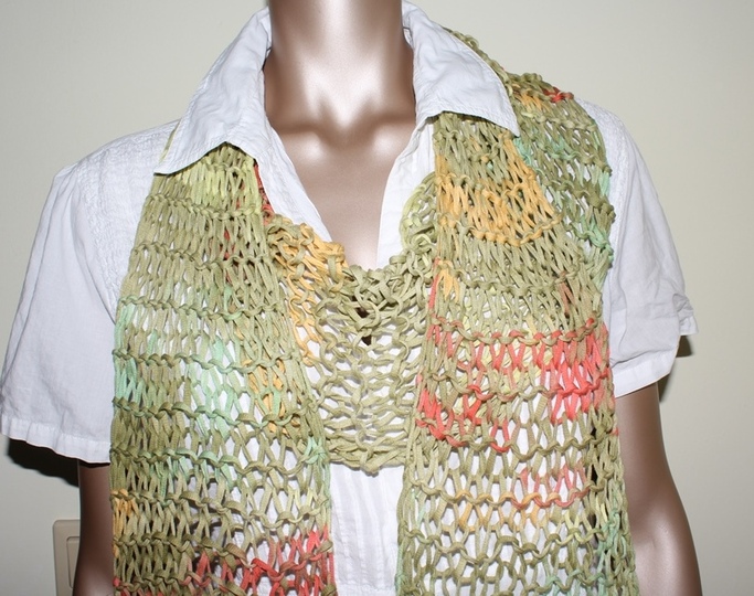 Strickanleitung luftiger Netzschal aus ca. 80 g Bändchengarn für Anfänger