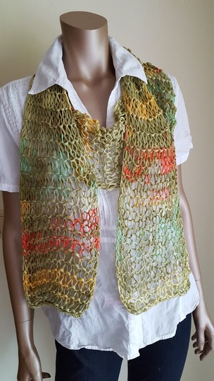 Strickanleitung luftiger Netzschal aus ca. 80 g Bändchengarn für Anfänger