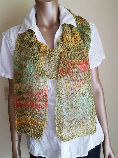 Strickanleitung luftiger Netzschal aus ca. 80 g Bändchengarn für Anfänger