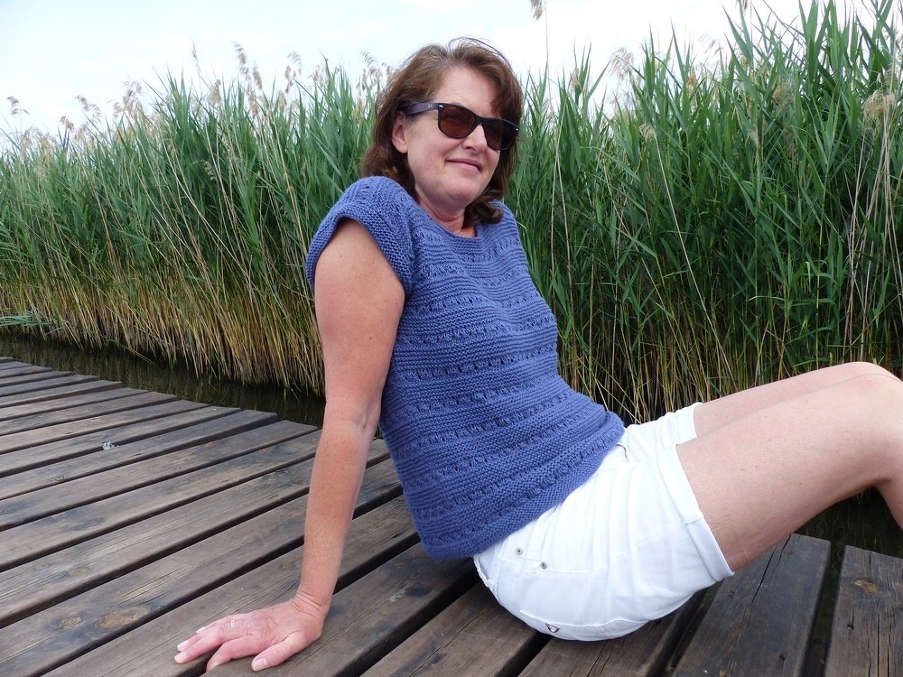 Strickanleitung  „Kurzarmpulli mit Lochmuster“