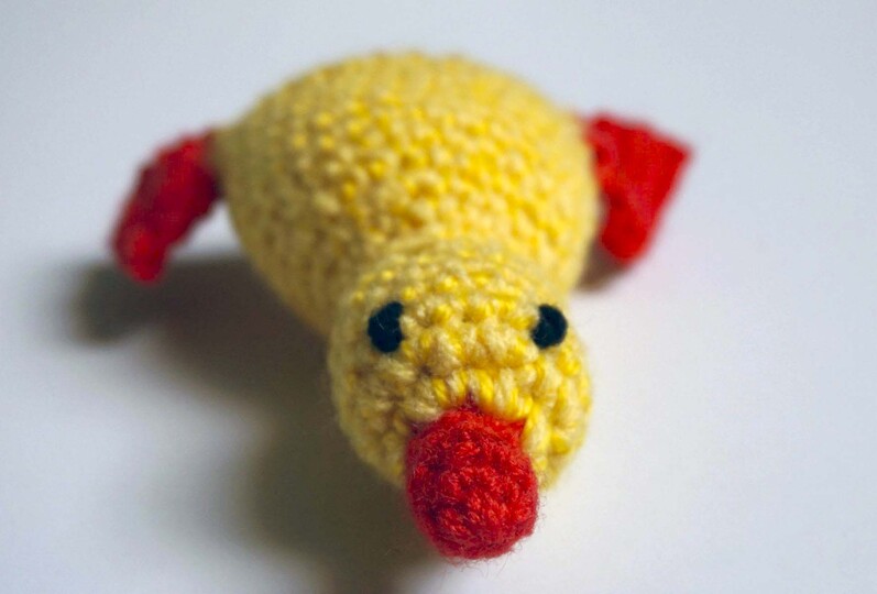 Häkelanleitung Hundespielzeug "Ente Nak Nak"