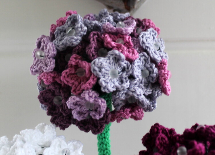 Allium häkeln – große Blütenkugeln für Vase und Deko (DE & EN)