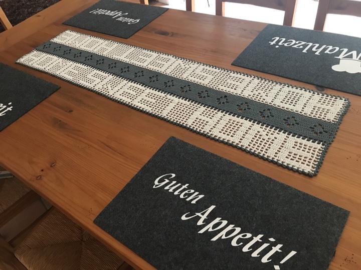 Häkeln / Tischband / Tischläufer / Home Sweet Home