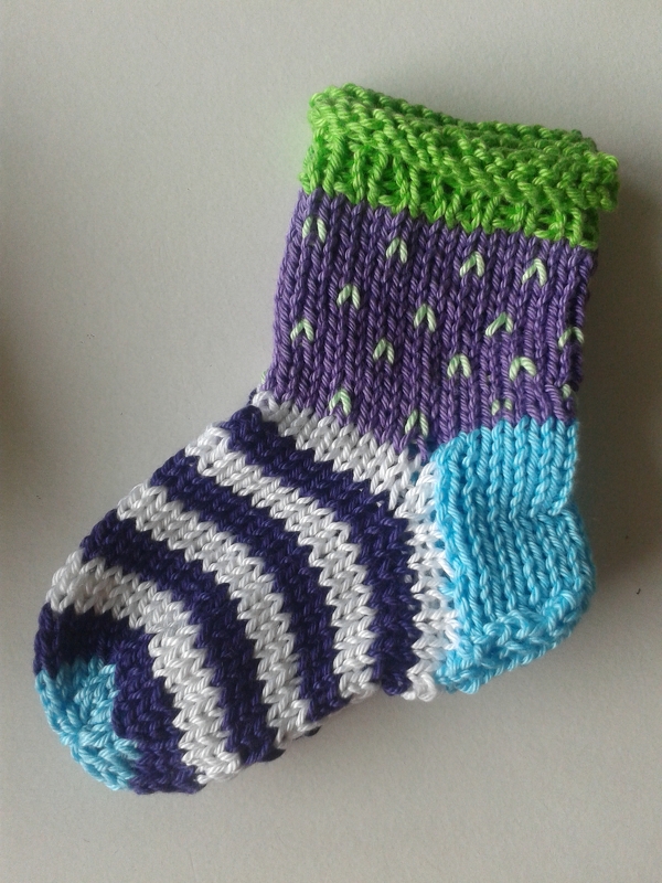 Babysocken Strickanleitung für 4 Größen
