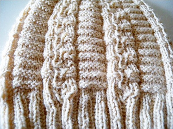 Knitting pattern for ribbed and textured beanie "Silly Blowball Hat"