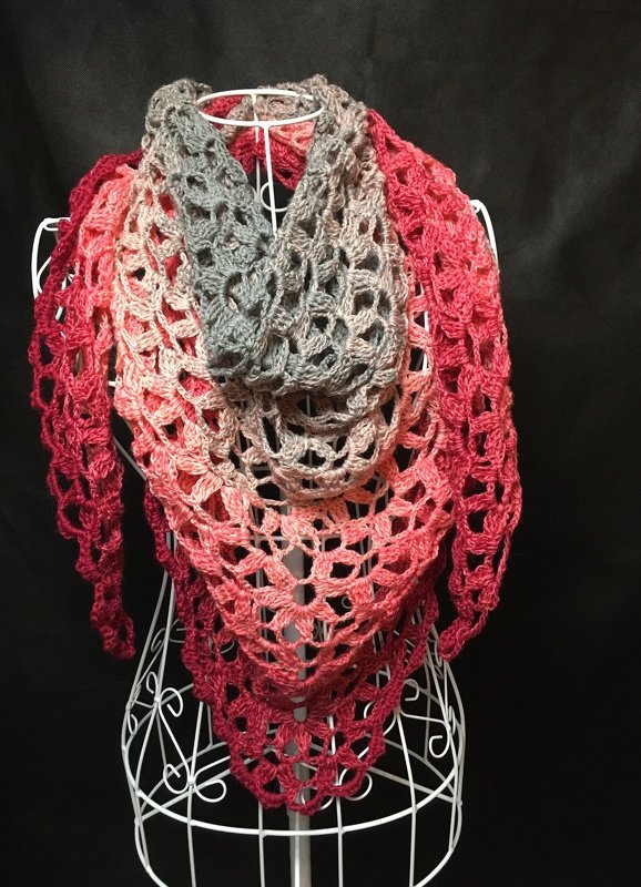 Shawl Dreamer crochet with Woolly Hugs Bobbel-Cotton - Veronika Hug - Image 5