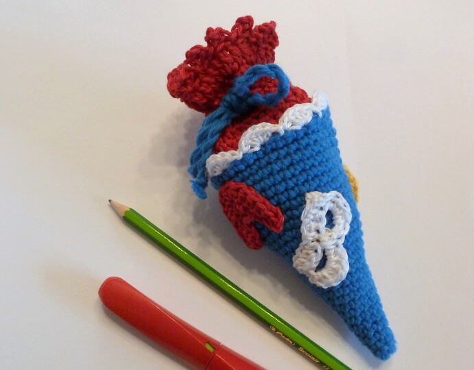 Häkelanleitung - kleine Schultüte