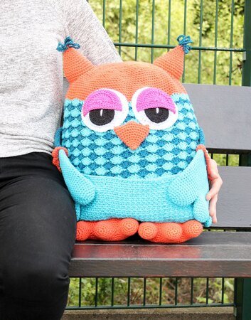 Pillow "Owl" with pockets (size: 40 X 50 cm)