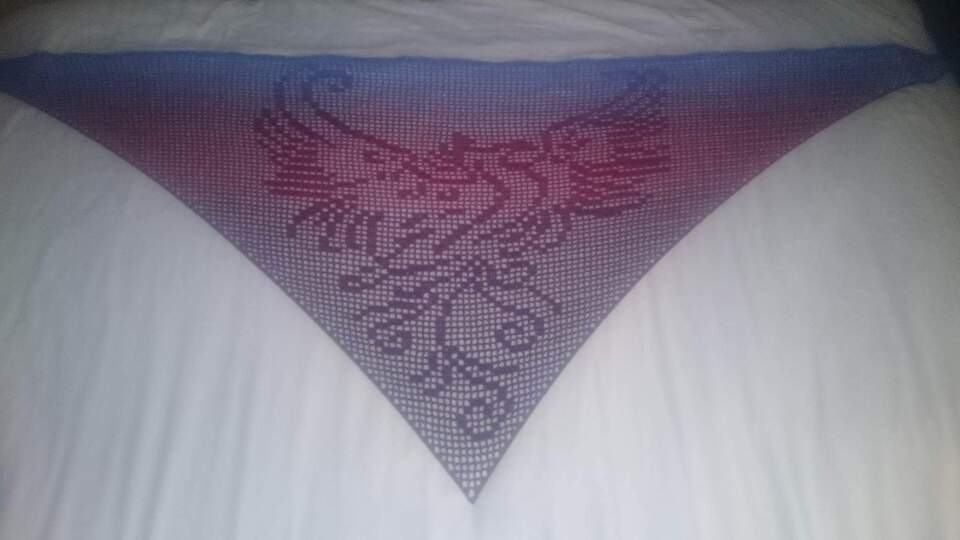 Motivtuch Feuervogel, Dreieckstuch, Häkelanleitung