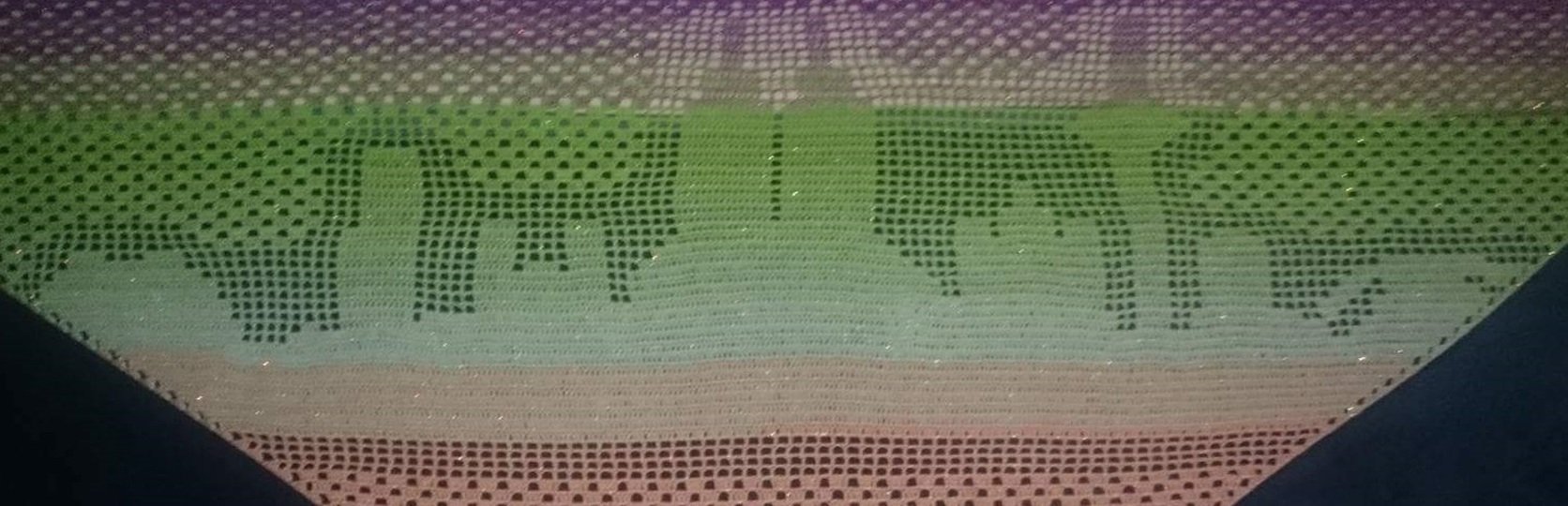 Motivtuch SkylineOne Köln, Dreieckstuch, Häkelanleitung