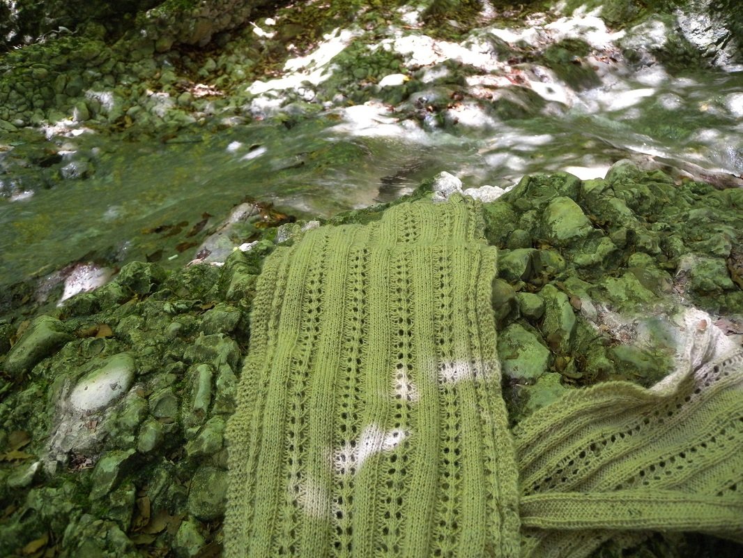 Knitting Pattern for ribbed scarf with eyelets "Caravansary"