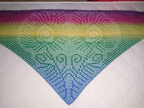 Motivtuch Feder, Dreieckstuch, Häkelanleitung