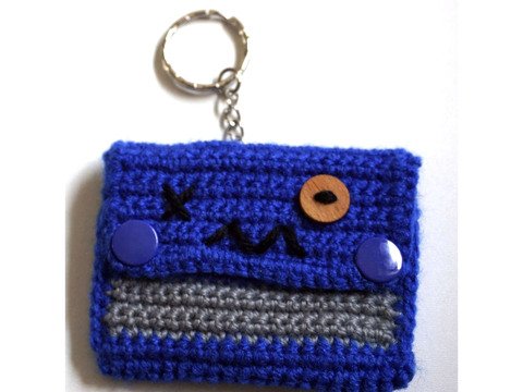 Häkelanleitung: Anhänger Monster Geldbörse