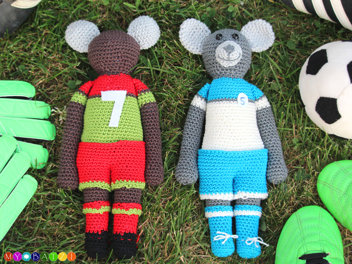 Häkelanleitung // Die fußballspielende Maus MARIO