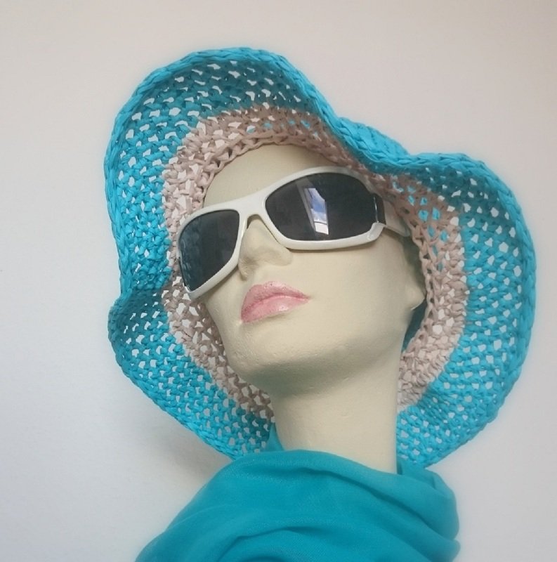 Häkelanleitung für einen Sommer-Sonnen-Hut in verschiedenen Größen