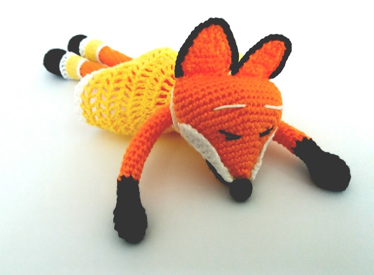 Anleitung Amigurumi „Schlaues Füchslein„  21 cm Groß