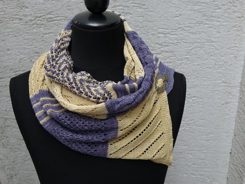 gestrickter Jubiläumsschal aus Baumwolle