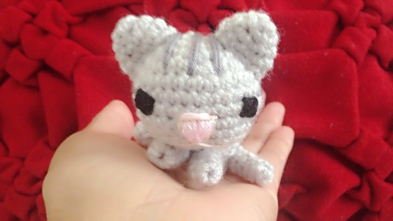 Tiny cat amigurumi, super easy and detailed animal toys, beginner amigurumi toys - Image 2