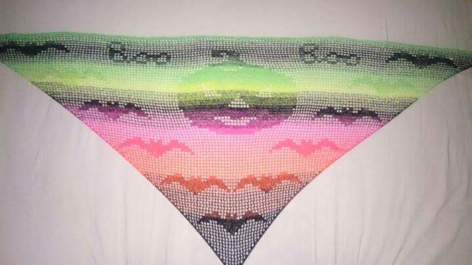 Motivtuch Happy Halloween, Dreieckstuch, Häkelanleitung