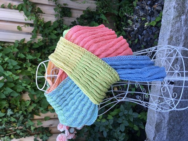 Schal "UNIVERSELL" aus 1 Woolly Hugs Bobbel-Cotton gestrickt