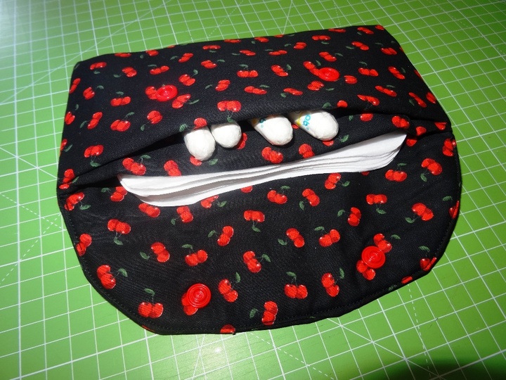 schnelles Täschchen nähen mit 2 Fächern aus einem Stoffstück und nur 2 Nähten