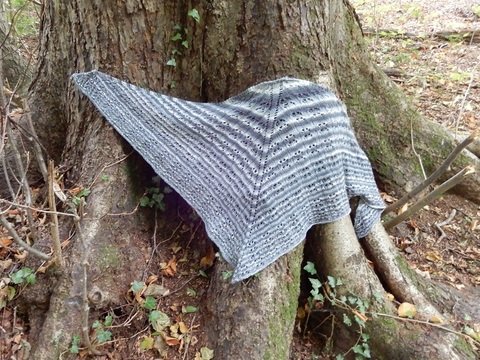 Strickanleitung für Lace-Tuch in Dreiecksform "November Rain"