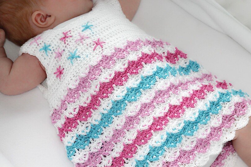 Easy Crochet Pattern – Baby Dress "Unicorn" with Shell Stitch Pattern