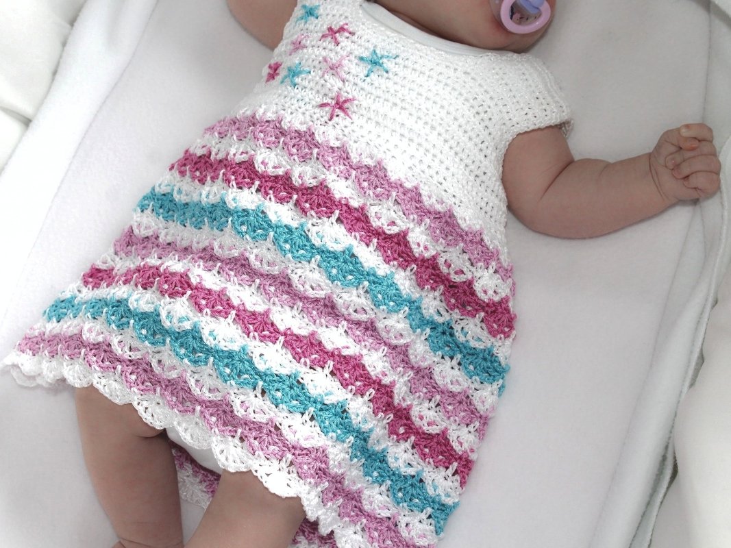 einfache Häkelanleitung Baby Kleid 0-4 Jahre mit Muschelmuster, "Einhorn" - Bild 2