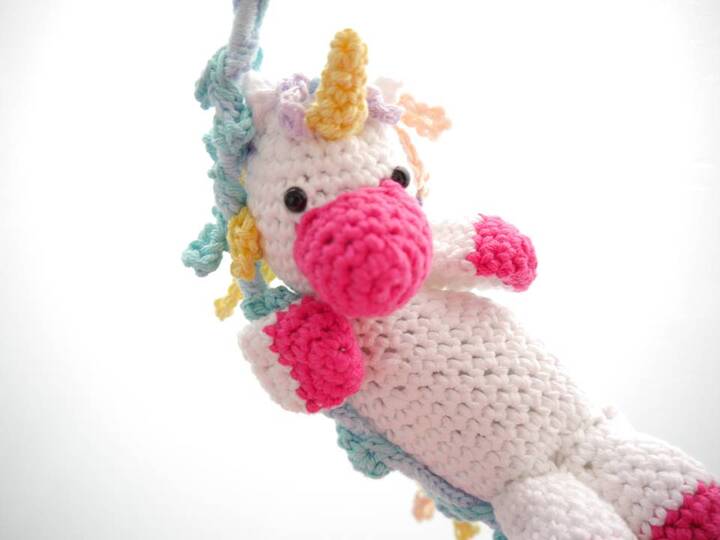 Einhorn Happy New Day Kranz zum Häkeln