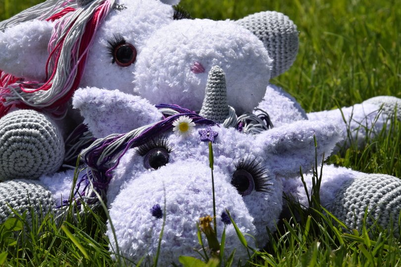 - STELLA - XXL Kuschel-Einhorn häkeln,  flauschiges Einhorn, Plüschtier