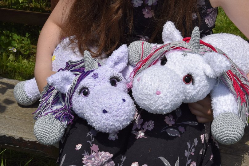 - STELLA - XXL Kuschel-Einhorn häkeln,  flauschiges Einhorn, Plüschtier